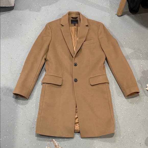 Banana Republic Men's Camel Trench Coat